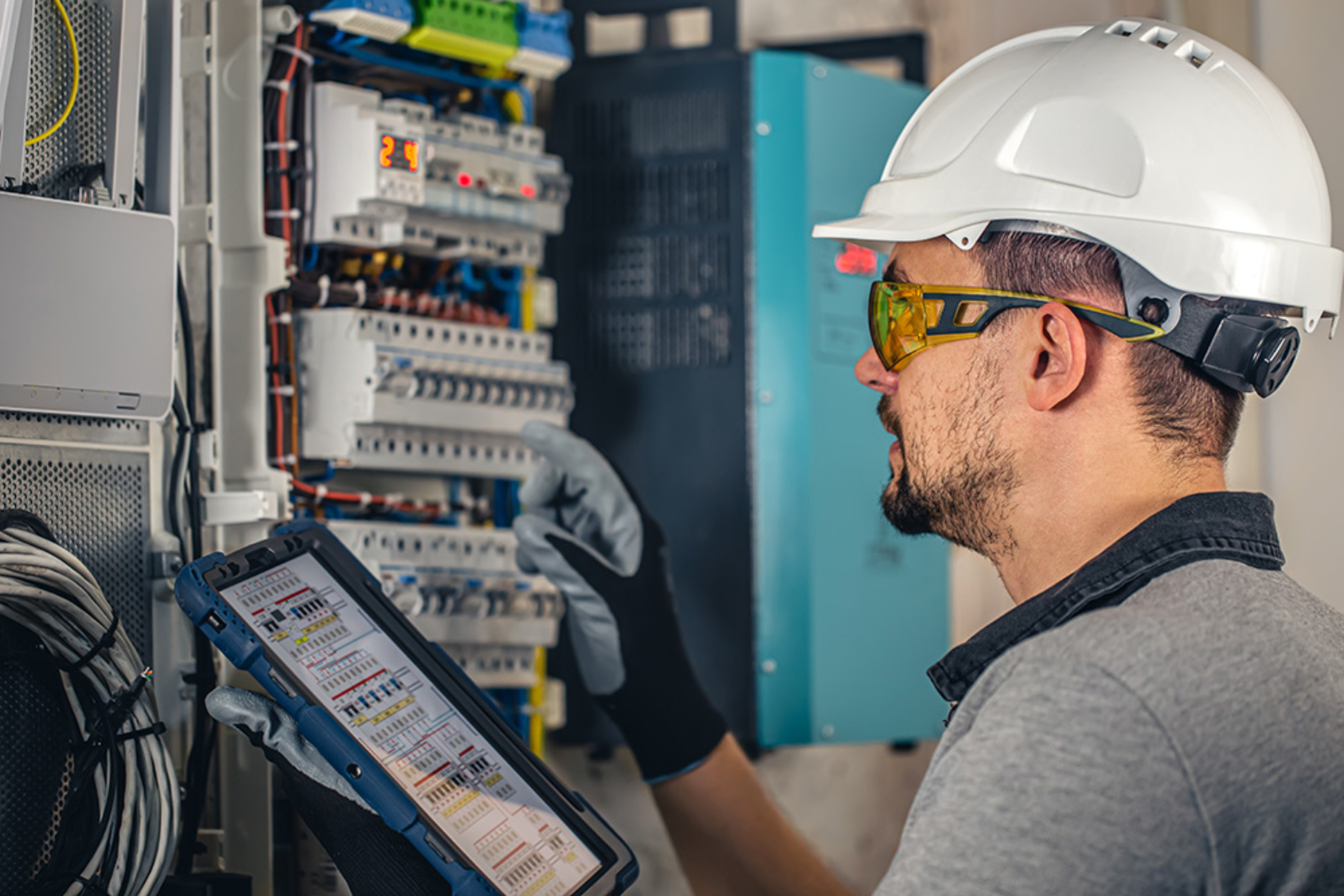 Industrie & Gewerbe bei Elektrotechnik Mortka in Niederaula